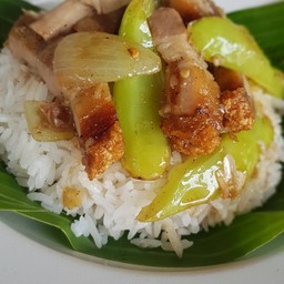 ข้าวราดผัดพริกหยวก