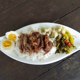 ข้าวขาหมู ข้าวเนื้อตุ๋น อ๊ะจ๋าน555