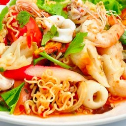 ยำมาม่าทะเล