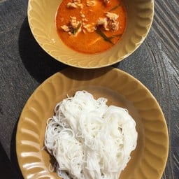 ขนมจีนน้ำยาไก่