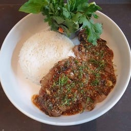 ข้าวหมูคุโรบุตะอีสาน