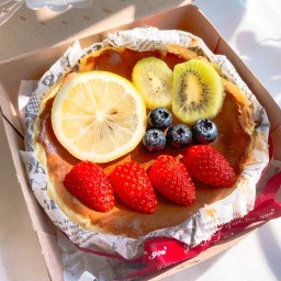 Yes Eat Bakery บราวนี่ ชีสเค้กหน้าไหม้ บลูเบอร์รี่ชีสพาย สตอเบอรี่ชีสพาย บานอฟฟี่ คุกกี้บราวนี่ คุกก หมู่บ้าน Indy Westgate