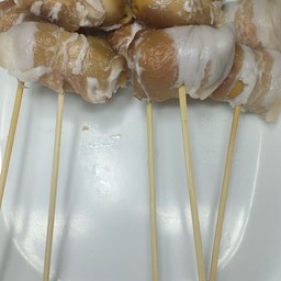 ไส้กรอกพันเบคอน