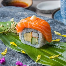 46) โรลแซลมอน