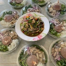 ตำยำปากแซ่บ In Condo