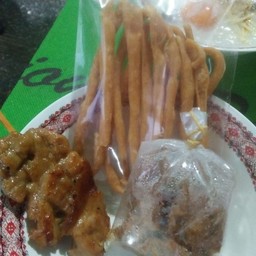 มีหมูย่างขนมไส่ไก่ทอดมัน25