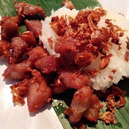 ชุดข้าวเหนียวหมูทอดพริก