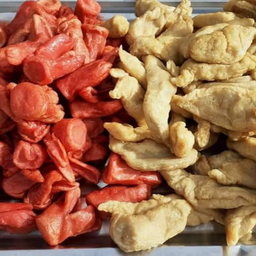 ลูกชิ้นรวมิตรระเบิด+น้ำจิ้ม