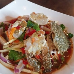 ยำปูม้าหลงปลาร้า