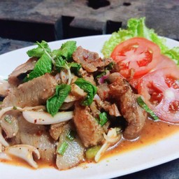 น้ำตกคอหมูย่าง