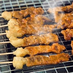 เนื้อย่าง 4 ไม้