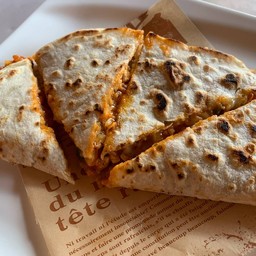 เคสดิญ่าไก่ชีส(quesadilla chicken cheese)
