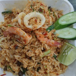 ข้าวผัดต้มยำ