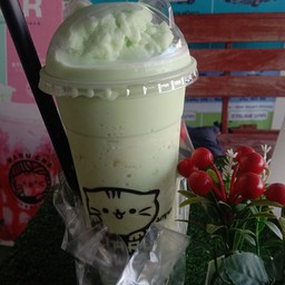นมหมีปั่นแคนตาลูป
