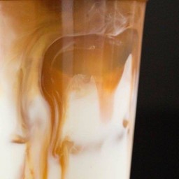 ICED CARAMEL MACCHIATO