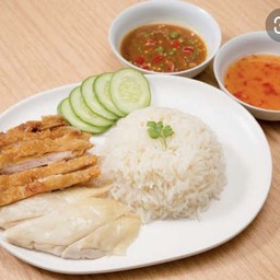 ข้าวมันไก่ต้มรวมไก่ทอด
