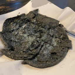 โรตีชาร์โคลนม+น้ำตาล