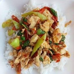 ครัวลุงเล็ก อาหารตามสั่ง    สุพรรณบุรี