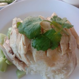 ข้าวมันไก่ต้ม