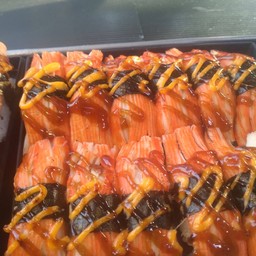 ซูชิหน้าปูอัดเบิ์รน