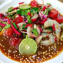 ยำนัวกุ้งสดไข่แดงเค็ม