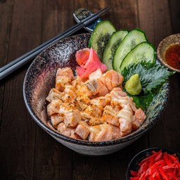 71) ข้าวหน้าแซลมอนย่าง size S