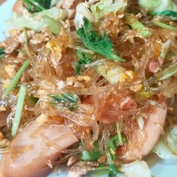 ผัดวุ้นเส้นใส่หมูใส่ไข่ไม่พริกราดข้าว