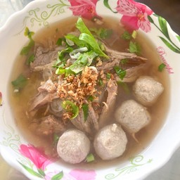 ก๋วยเตี๋ยวหมูน้ำใส