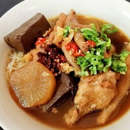 หมี่คลุกแรบบิท(ลูกชิ้นหมู)+ก๋วยเตี๋ยวหมู กทม