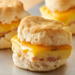 Biscuit Sandwich Egg & Cheese 