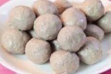 ลูกชิ้นหมู 4 ลูก