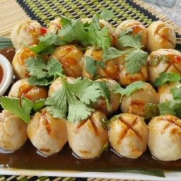 ข้าวเหนียวหมูฝอย-เนื้อย่างติดมันส์