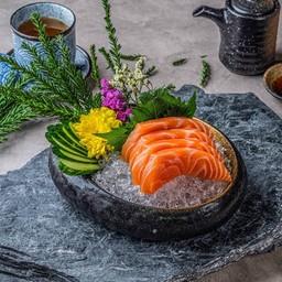 89) แซลมอนซาซิมิ size S