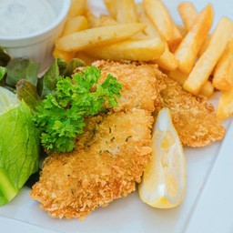 ฟิช แอนด์ ชิปส์ ปลากะพง