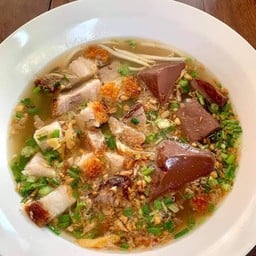 เกาเหลา หมูกรอบ ล้วน