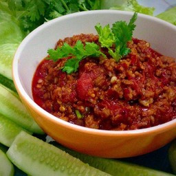 ข้าวน้ำพริกอ่อง&ผักสด