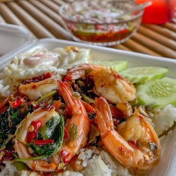 ข้าวกระเพรากุ้ง