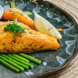 สเต็กแซลมอน