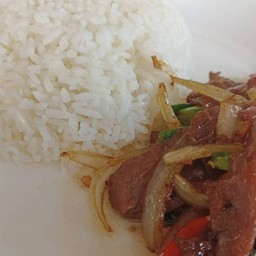 ข้าวหมูหมักผัดน้ำมันหอย