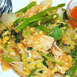 สุกี้แห้งหมู