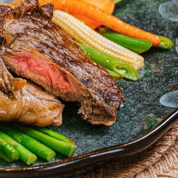 สเต็กเนื้อแบคอังกัส ออสเตรเลีย