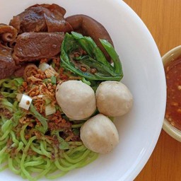 บะหมี่แห้ง หมูตุ๋น