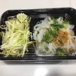 เส้นขนมจีน+เครื่องเคียง ขนมจีนน้ำเงี้ยว