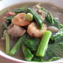 ราดหน้าทะเล(เส้นใหญ่)