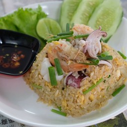 ข้าวผัดทะเลรวม