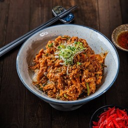 74) ข้าวหน้าหมูผัดกิมจิ Size M