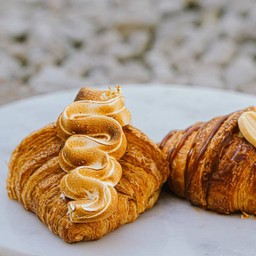 ครัวซองต์ เลมอน เมอแรงก์