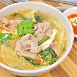 สุกี้น้ำหมู