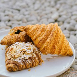 ครัวซองต์ เฟรนช์บัตเตอร์