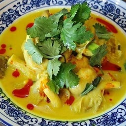 (มัง) ต้มข่าเห็ดใส่สับปะรด